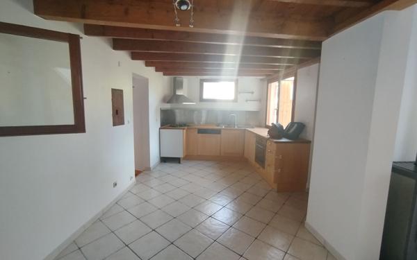 Maison à louer    4 pièces • 99,22 m2 Montréal