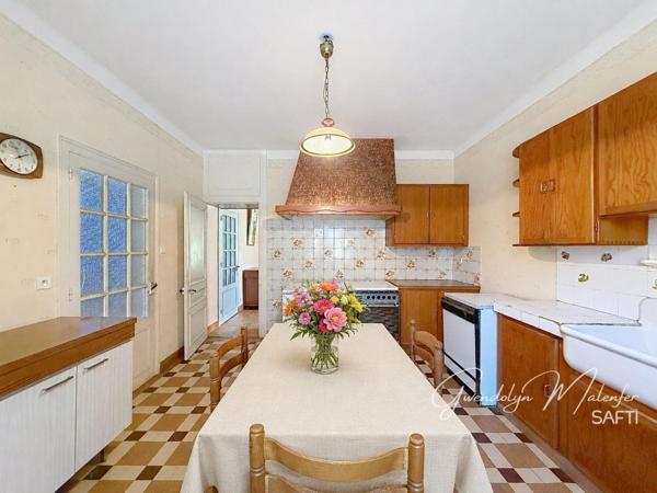 Maison de caractère 160 m² – 5 chambres – Plusieurs dépendances