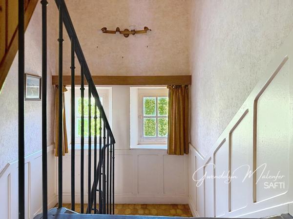 Maison de caractère 160 m² – 5 chambres – Plusieurs dépendances
