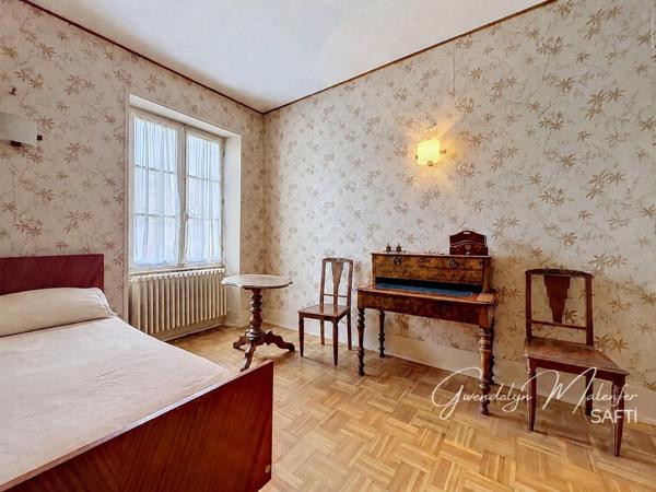 Maison de caractère 160 m² – 5 chambres – Plusieurs dépendances