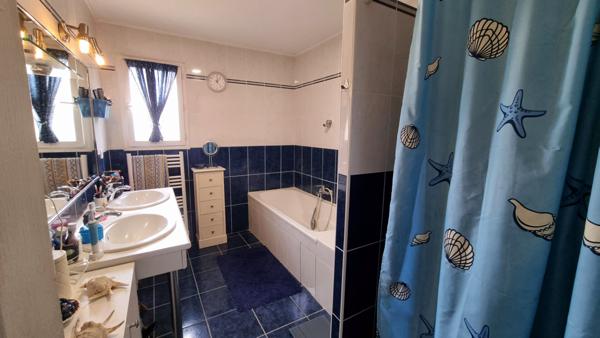 Maison d habitation  + T2 Independant