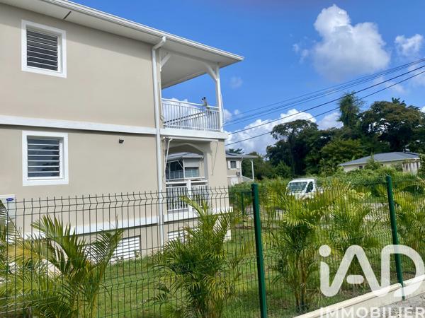 Location appartement 2 pièces 52 m² Les Trois-Îlets