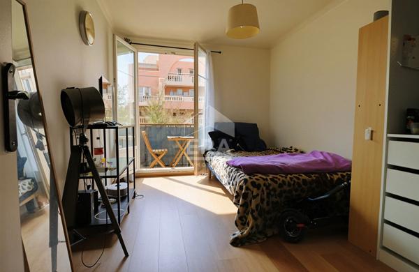 Appartement T2  - Marseille 10e - Traversant, aucun travaux, balcon, ascenseur, cuisine équipée