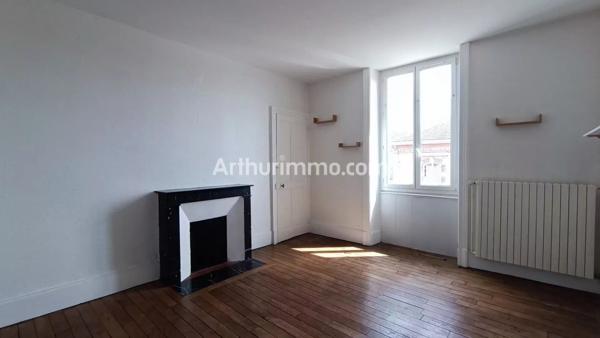 Location Appartement 3 pièces 81 m2 à Dole