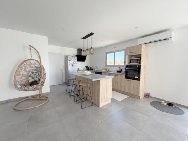 Maison 4 pièce(s) 3 chambre(s) 127 m²