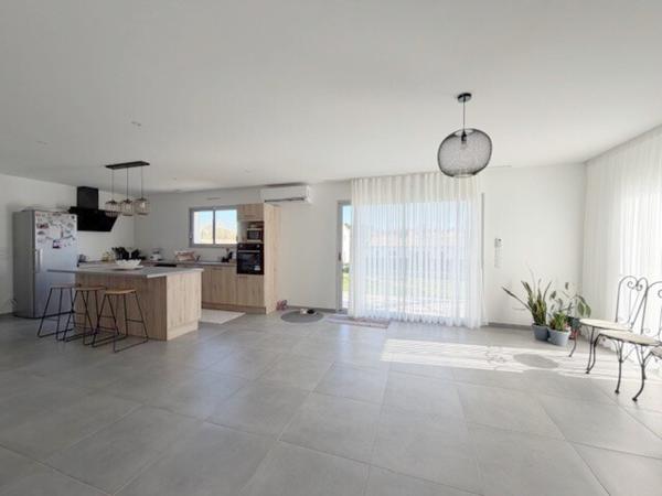 Maison 4 pièce(s) 3 chambre(s) 127 m²