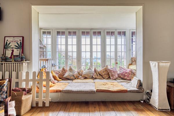 SÈVRES RIVE DROITE - MAISON AVEC JARDIN €1 630 000 ** - Référence 551-S