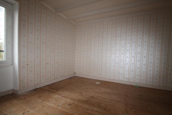 Auge-Saint-Médard (16170) MAISON 3 CHAMBRES 123 M2 A RENOVER