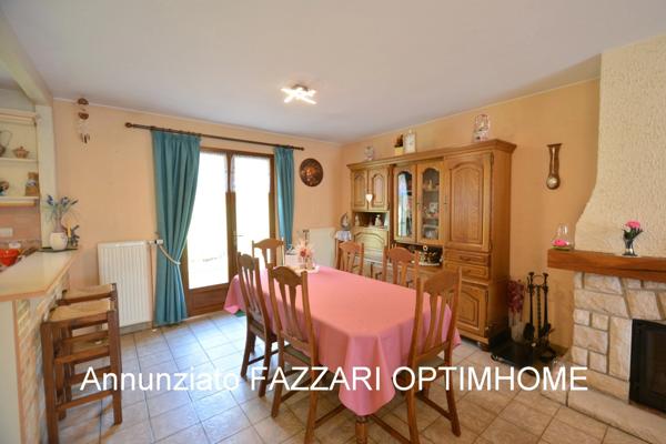 Maison individuelle sur sous-sol complet à Montmédy – 107 m² – 4 chambres – Garage 45 m² – Secteur calme proche Belgique & Luxembourg