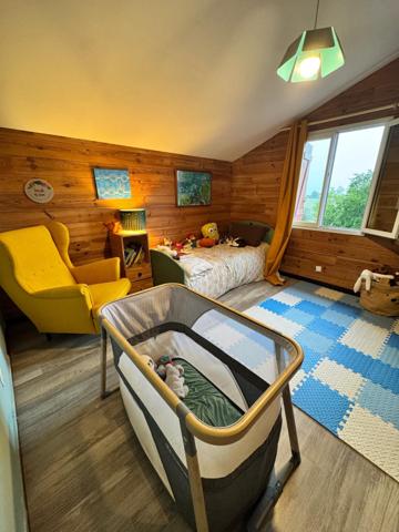 Maison d architecte à Bardos composé de 4 chambres au calme avec vue