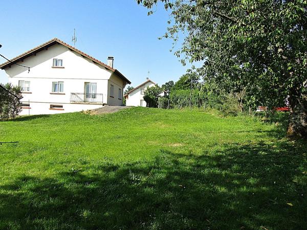 Location                                                      Maison
                        
                     4 pièces                      97 m2                     à Saint-Gorgon