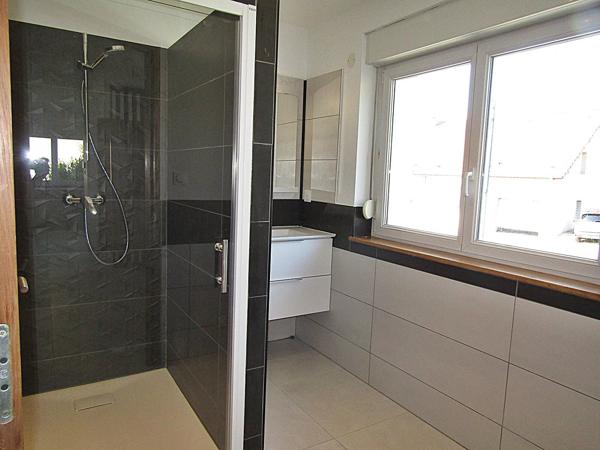 Location                                                      Maison
                        
                     4 pièces                      97 m2                     à Saint-Gorgon