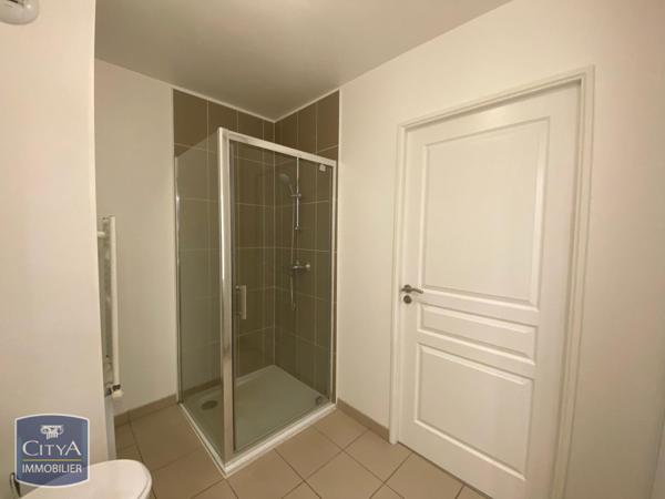 Appartement à louer 1 pièce 31.61m²