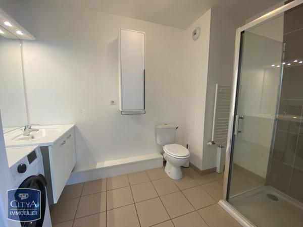 Appartement à louer 1 pièce 31.61m²