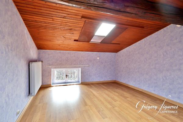 Lorette : deux logements, deux entrées, un seul prix