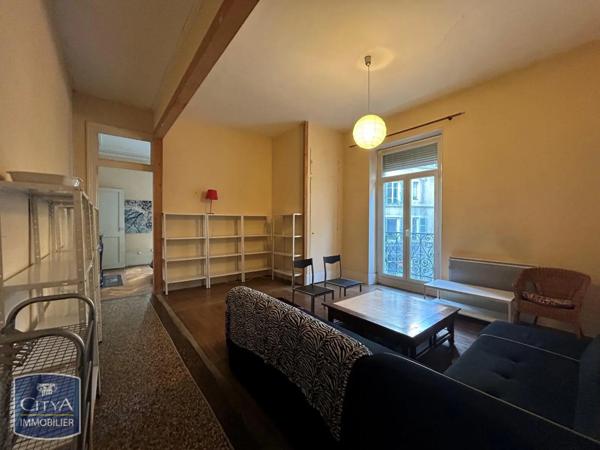 Appartement à louer 2 pièces 56.58m²