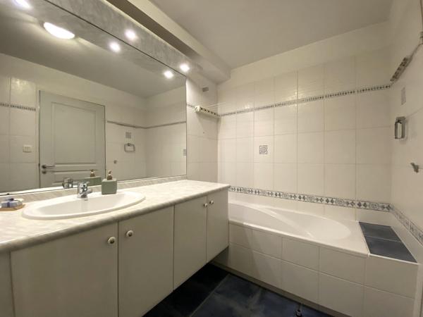 Appartement 3 chambres à Vendre CENTRE VILLE – VANNES