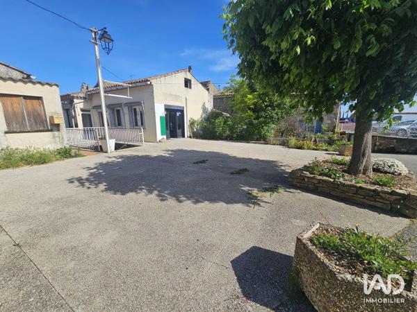 Location bar-brasserie 70 m² Saint-Julien-de-Peyrolas