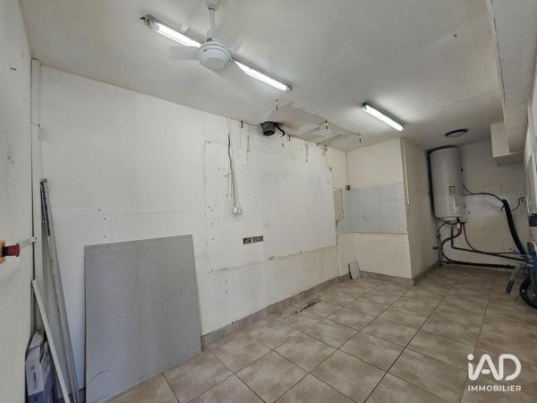 Location bar-brasserie 70 m² Saint-Julien-de-Peyrolas