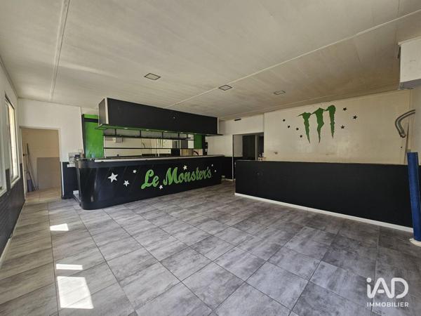 Location bar-brasserie 70 m² Saint-Julien-de-Peyrolas