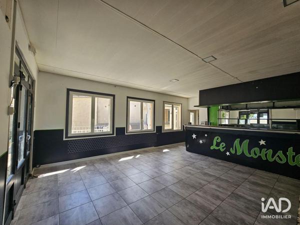 Location bar-brasserie 70 m² Saint-Julien-de-Peyrolas