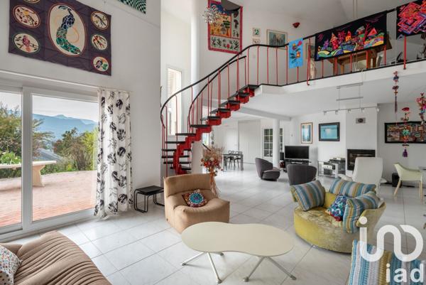 Maison à vendre 5 pièces 180 m² Challes-les-Eaux