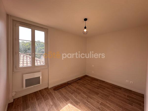 Location
                Appartement45,5 m² - 3 Pièces -
                    AGEN (47000)