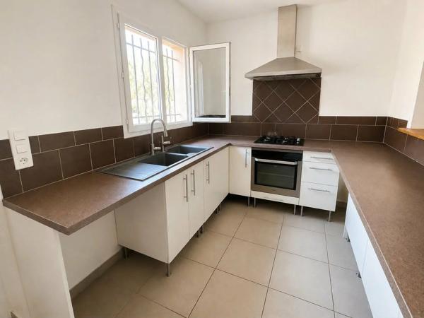 Vente                                                      Maison
                        
                     4 pièces                      98 m2                     à Le Luc