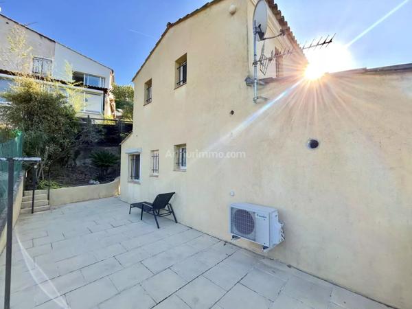 Vente                                                      Villa
                        
                     4 pièces                      107 m2                     à Villeneuve-Loubet