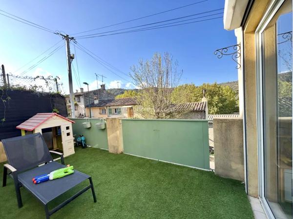 Vente                                                      Villa
                        
                     4 pièces                      107 m2                     à Villeneuve-Loubet