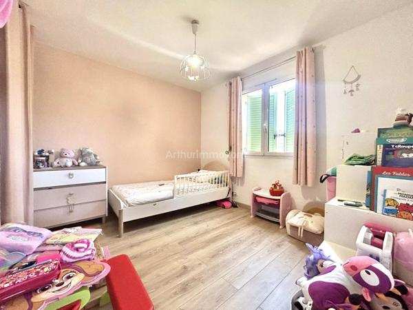 Vente                                                      Villa
                        
                     4 pièces                      107 m2                     à Villeneuve-Loubet