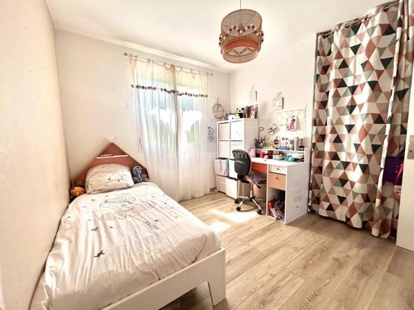 Vente                                                      Villa
                        
                     4 pièces                      107 m2                     à Villeneuve-Loubet