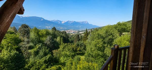 Propriété de 828m² sur 9045m² de terrain - Chorges