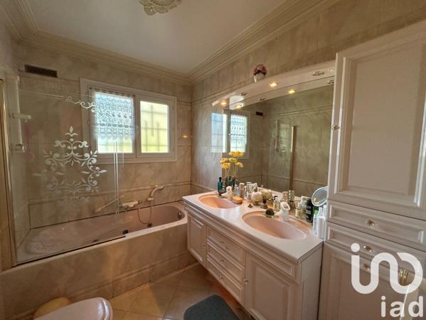 Maison traditionnelle 5 pièces de 114 m² à Bourgueil (37140)