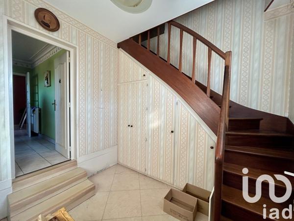 Maison traditionnelle 5 pièces de 114 m² à Bourgueil (37140)