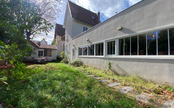 Maison à vendre    5 pièces • 122 m2 La Varenne - Saint-Maur-des-Fossés