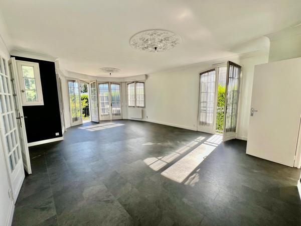 Maison proche d’un lycée et d’autres commodités