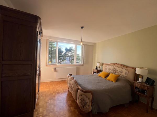 Fécamp (76400) A PROXIMITE DU PORT- PROPRIETE FAMILIALE AVEC PISCINE ET VUE MER