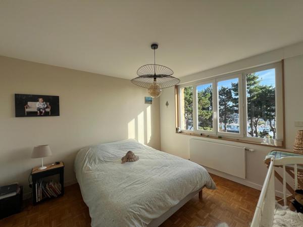 Fécamp (76400) A PROXIMITE DU PORT- PROPRIETE FAMILIALE AVEC PISCINE ET VUE MER