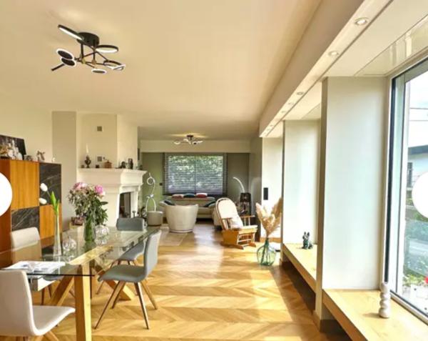 Fécamp (76400) A PROXIMITE DU PORT- PROPRIETE FAMILIALE AVEC PISCINE ET VUE MER