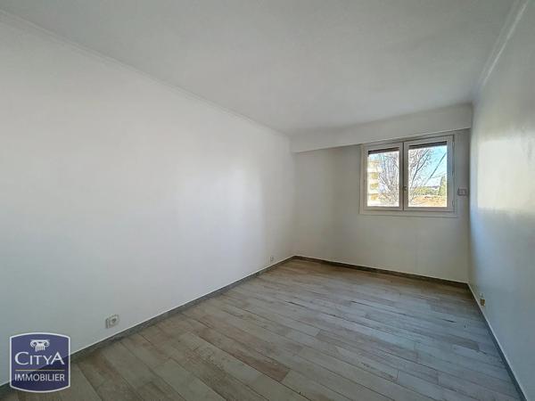 Appartement à vendre 3 pièces 74m² Saint-Raphaël (83700)