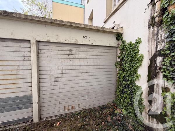 Parking à vendre  11,30 m 2   LYON  - 69003