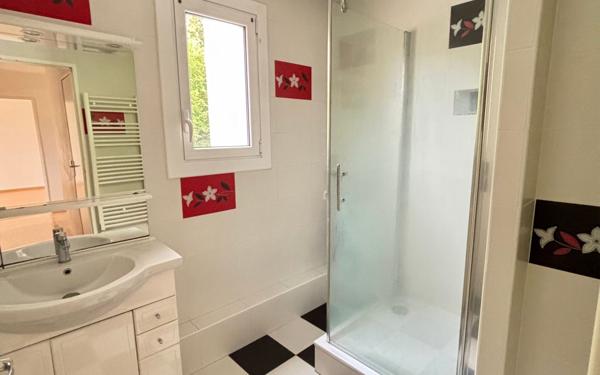 Appartement à vendre    2 pièces • 49,70 m2 Anglet