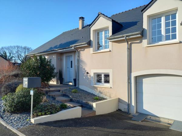 Maison individuelle 111 m² – 3 chambres – Jardin - 10' de Laval