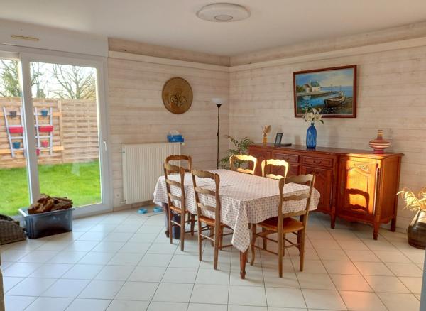 Maison individuelle 111 m² – 3 chambres – Jardin - 10' de Laval
