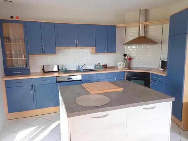 Maison individuelle 111 m² – 3 chambres – Jardin - 10' de Laval