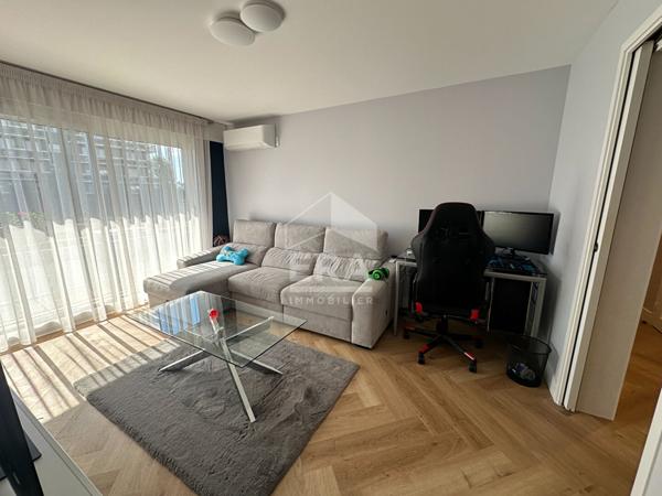 Appartement  T6 avec balcons et garage