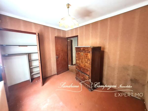 Avignon (84000) VILLA T4 agrandissable, avec annexes, sur parcelle piscinable