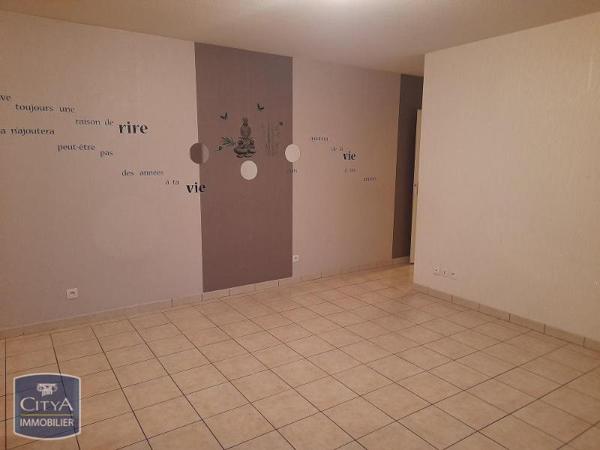 Appartement à louer 4 pièces 72.21m² Beaurains (62217)
