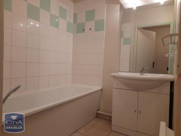 Appartement à louer 4 pièces 72.21m² Beaurains (62217)